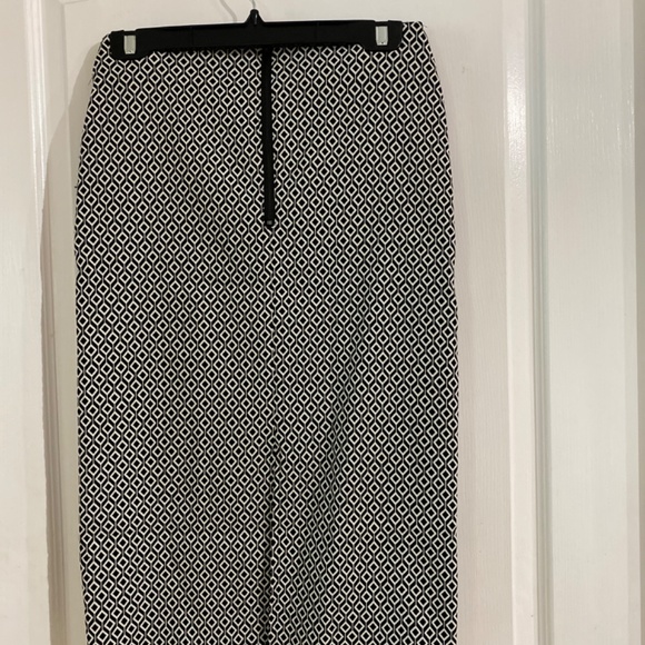 Skirt - Picture 2 of 2